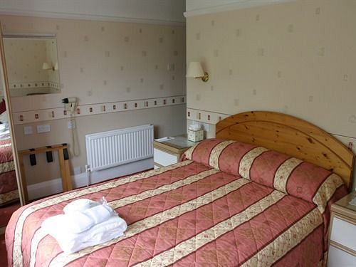 Ryndle Court Hotel Скарбъро Екстериор снимка